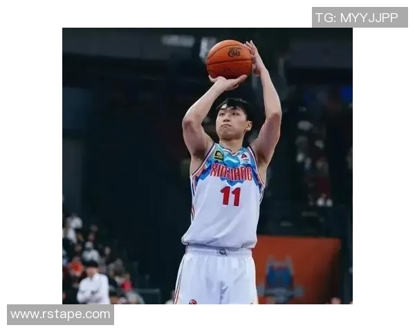 齐麟的崛起与挑战：探讨年轻运动员在现代体育中的成长之路